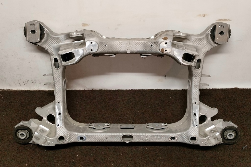 фото №1, Подрамник подрамник задняя ford mustang mach-e 20-