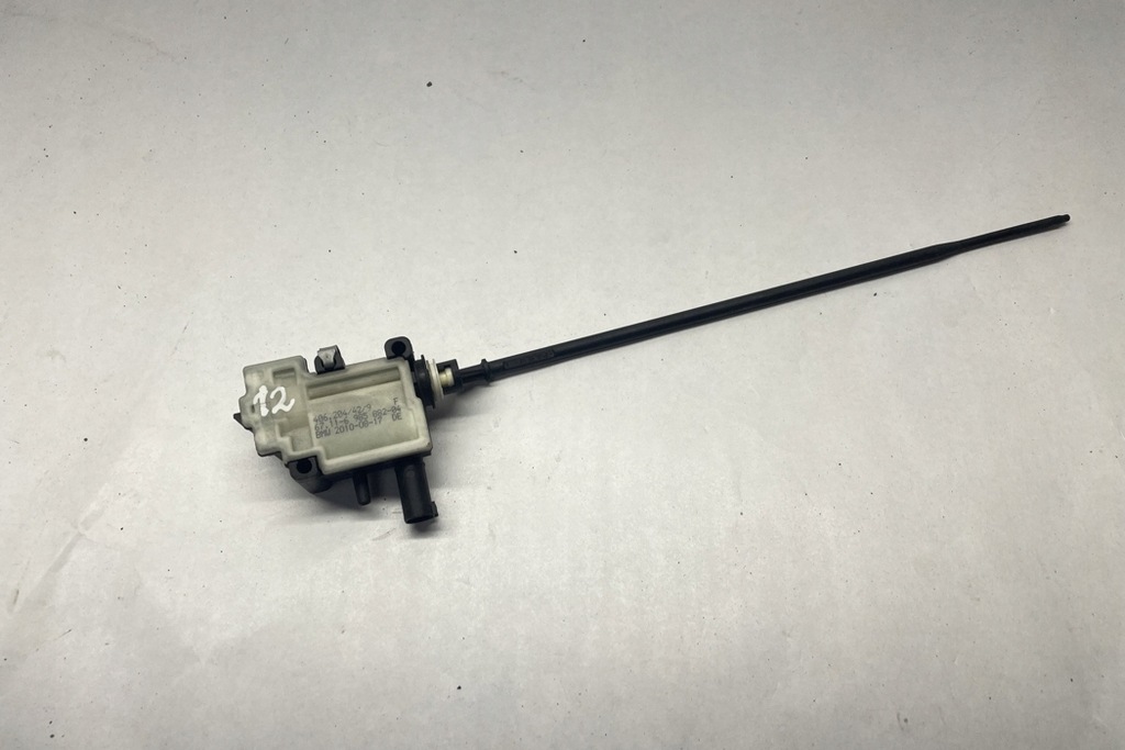 фото №9, Кришка з замком заливної пального bmw x5 e70 6985882 3.0l дизель 180kw 2010