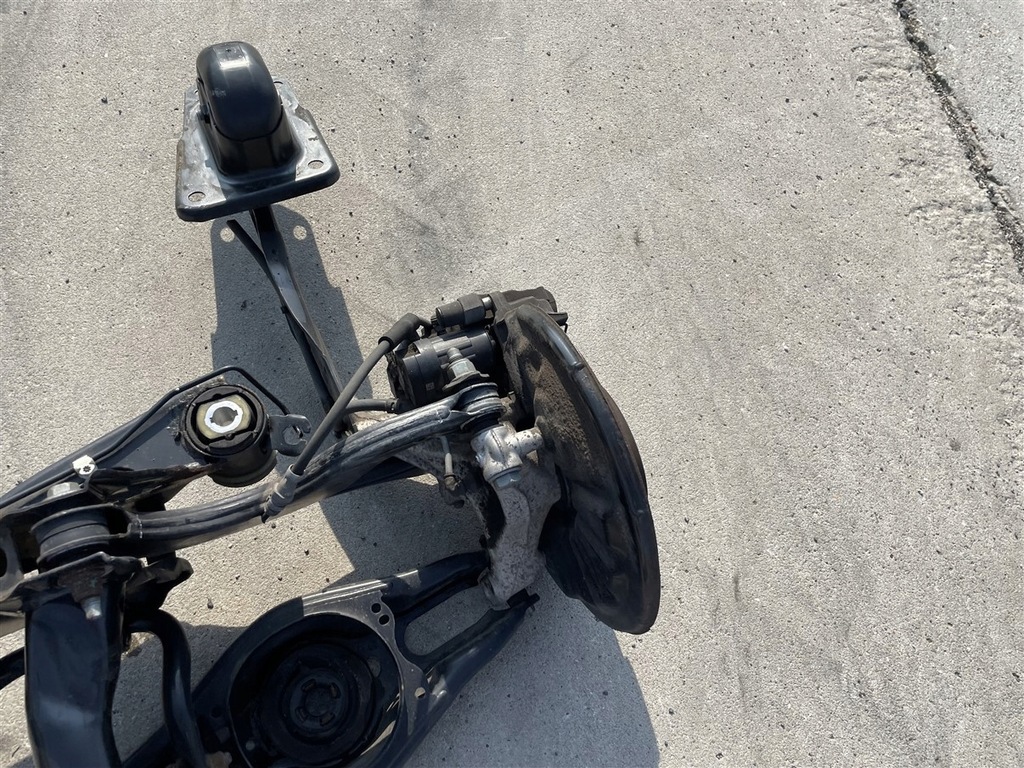 фото №6, Підрамник підрамник важіль поворотний кулак підвіска задня vw passat b8 kombi 15-23rok