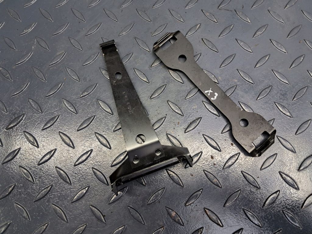 фото №1, Кронштейн аккумулятор оригинал bmw e83 x3