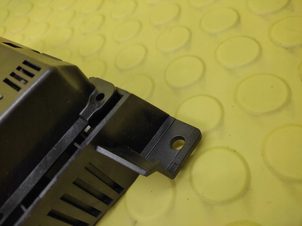 Opel astra h дисплей 13276999 Недорого