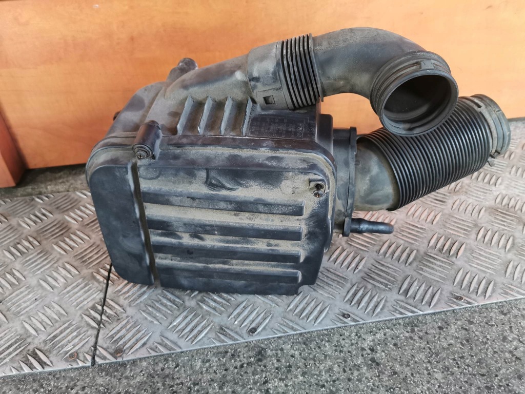 фото №1, Корпус фільтра повітря 1.4 tsi 1k0129607al