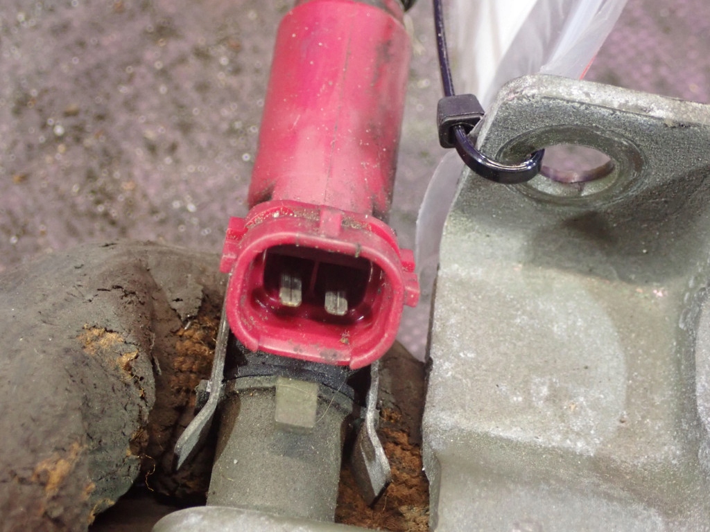 фото №9, Mazda 3 i bk 03-06 1.4 84km молдинг впрыскная 1955003310