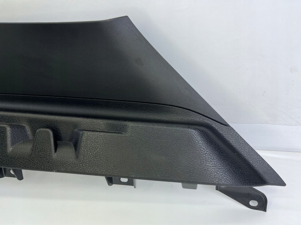 Накладка стойка c правая черная bmw x2 f39 7426402 в Украине