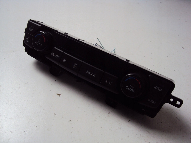 фото №1, Панель кондиционера mercedes x-klasa w470