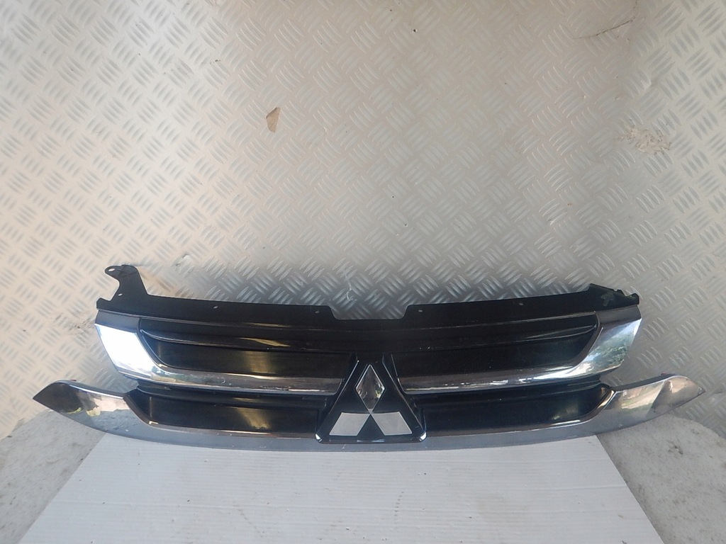 фото №1, Mitsubishi outlander iii lift 16- решітка радіатора решітка радіатора