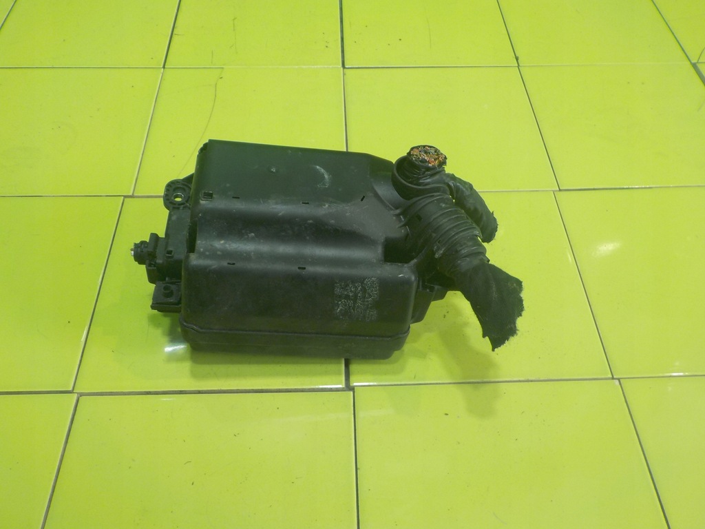 фото №4, Opel combo d 1.3 cdti 16r коробка запобіжників 51839437