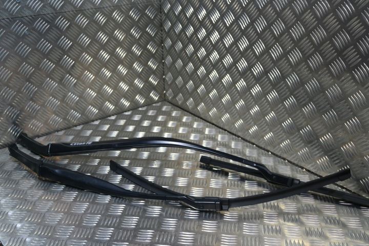 фото №1, Maserati levante рычаги дворник