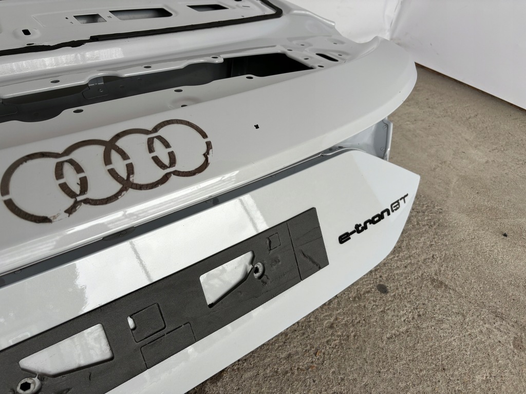 фото №6, Audi e-tron gt кришка багажника багажника задня