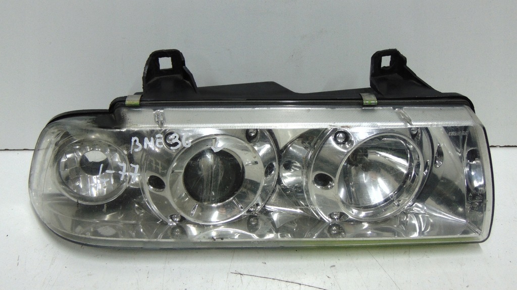 фото №1, Лампа правая перед передняя bmw e36 angle
