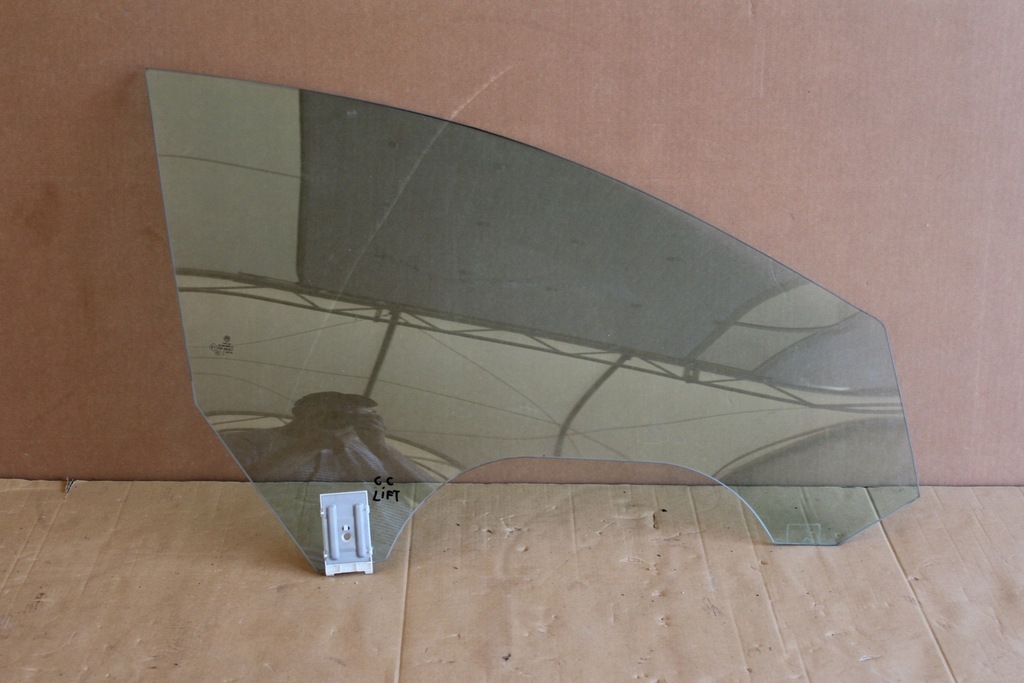 фото №1, Стекло дверь перед правая vw passat cc lift 2015r