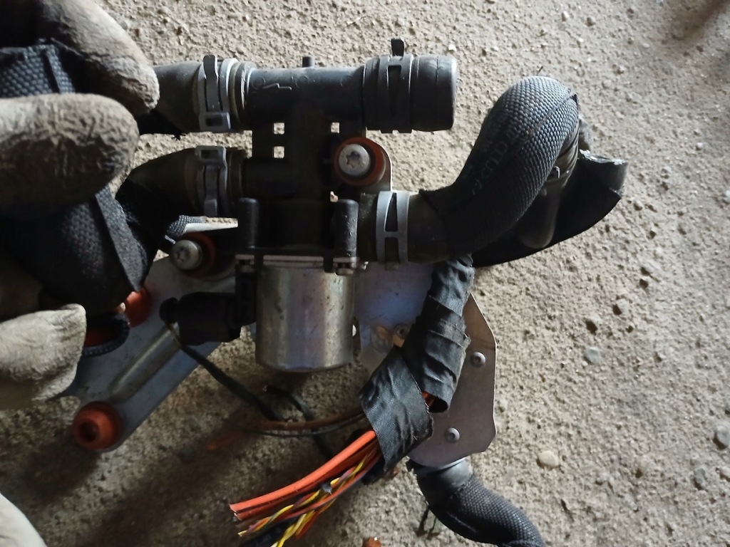 фото №1, Audi a8 d4 клапан электромагнитный 3.0 tdi