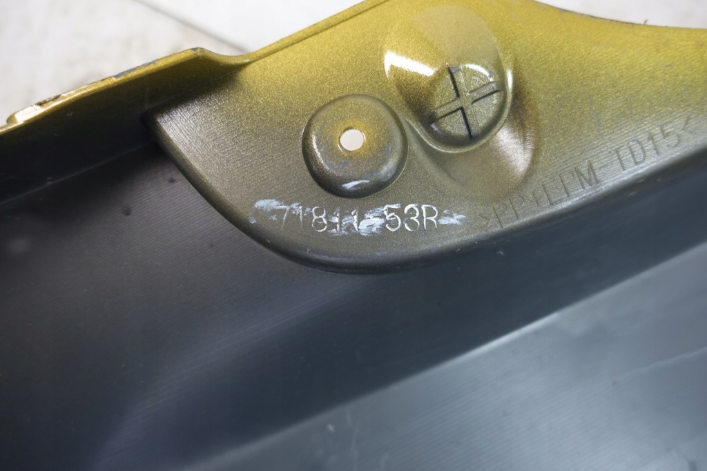 Suzuki swift vi mk8 2017- бампер задняя задний 71811-53r Доставка