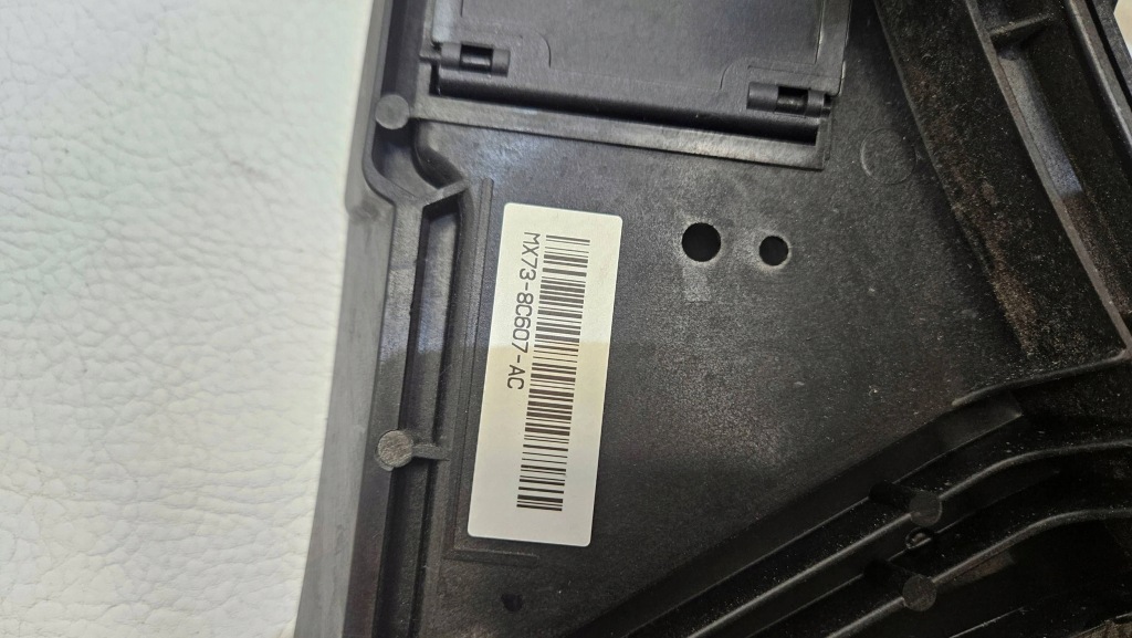 Вентилятор радіатора перед jaguar xe mx73-8c607-ac Зі Шроту