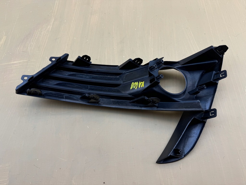 фото №11, Toyota corolla e16 lift 17-19r решётка решётка радиатора бампера левая 81482-02620