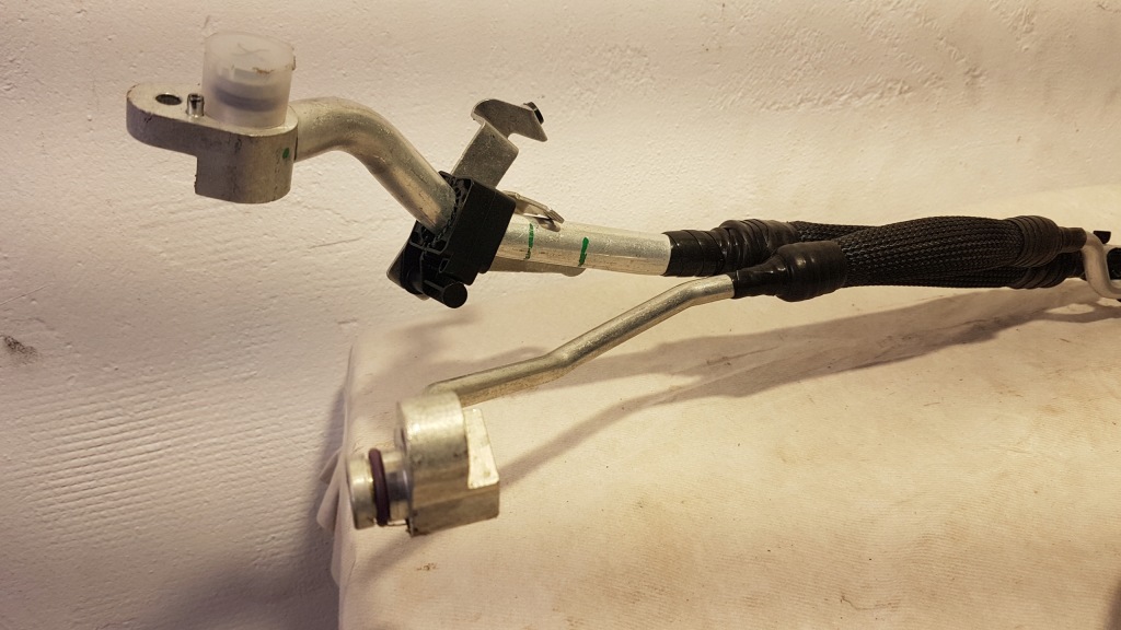 фото №3, Труба шланг кондиціонера porsche taycan 9j1