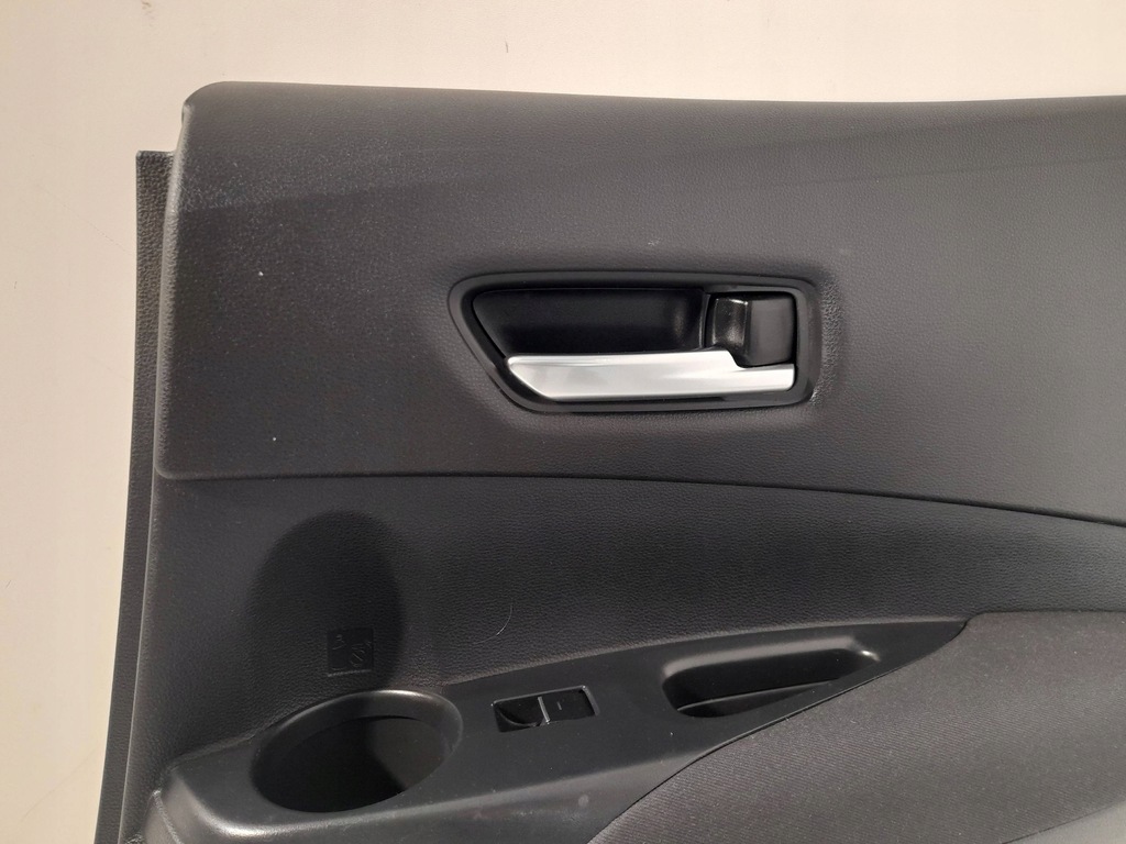 фото №7, Toyota corolla e210 e21 обшивка двері задній правий хетчбек et112