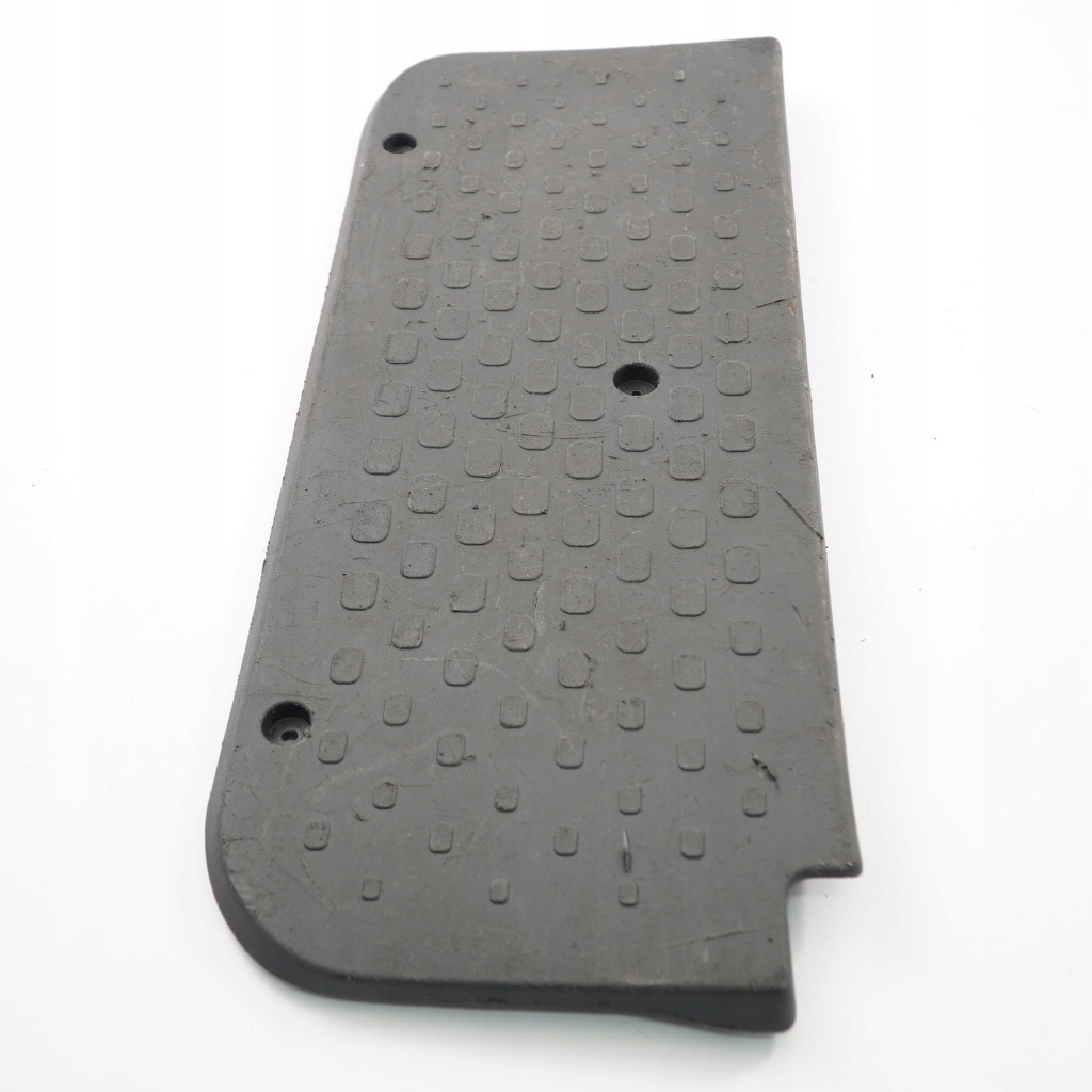 Renault trafic 3 vivaro b накладка порог дверь левая перед 8200943146 Цена