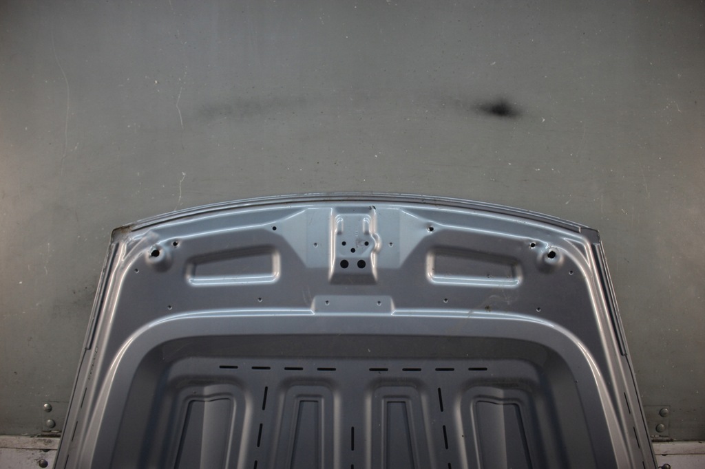 фото №8, Капот porsche taycan