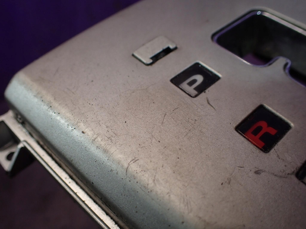 фото №5, Hyundai santa fe ii 2 06- рамка захист домкрата перемикання передач 84648-2b000