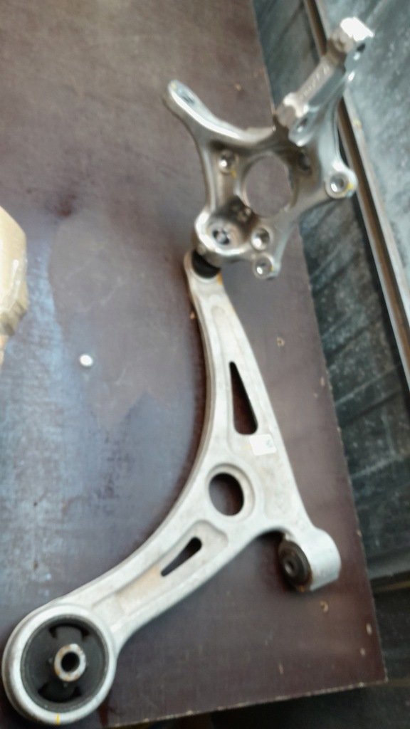 фото №1, Рычаг kona 20l223c082