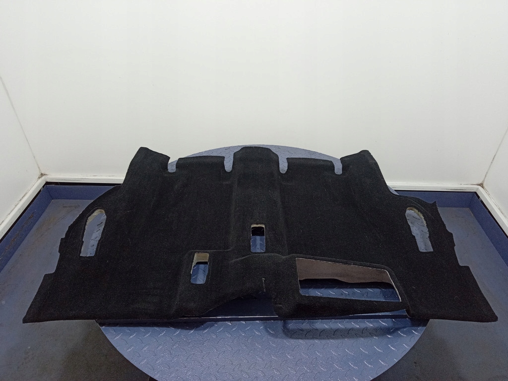 фото №1, Mercedes gls x166 обшивка коврик пол задняя 3 ряд a1666800341