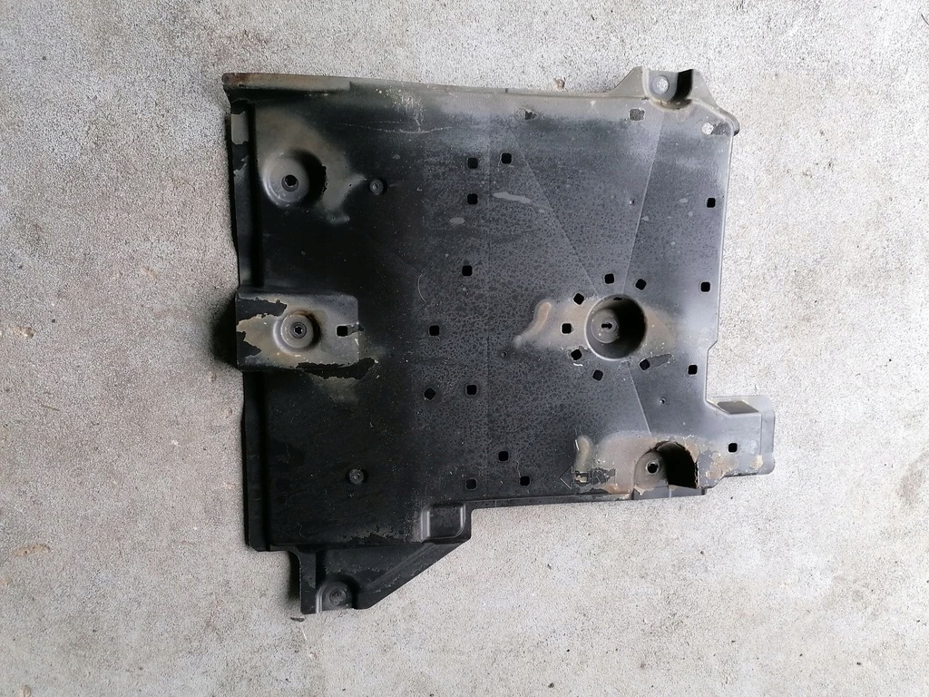 фото №1, Mazda 2 iii 14-.. защита подвеска задняя левая сторона