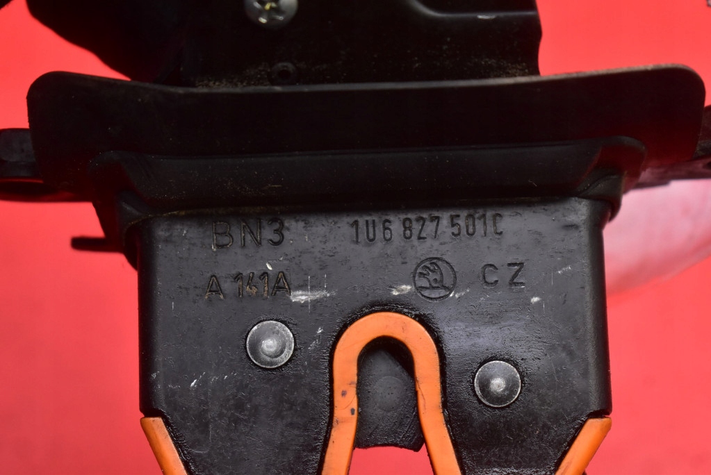 фото №7, Замок крышки задняя багажника 1u6827501c skoda octavia 1 i 5d hb 96-00