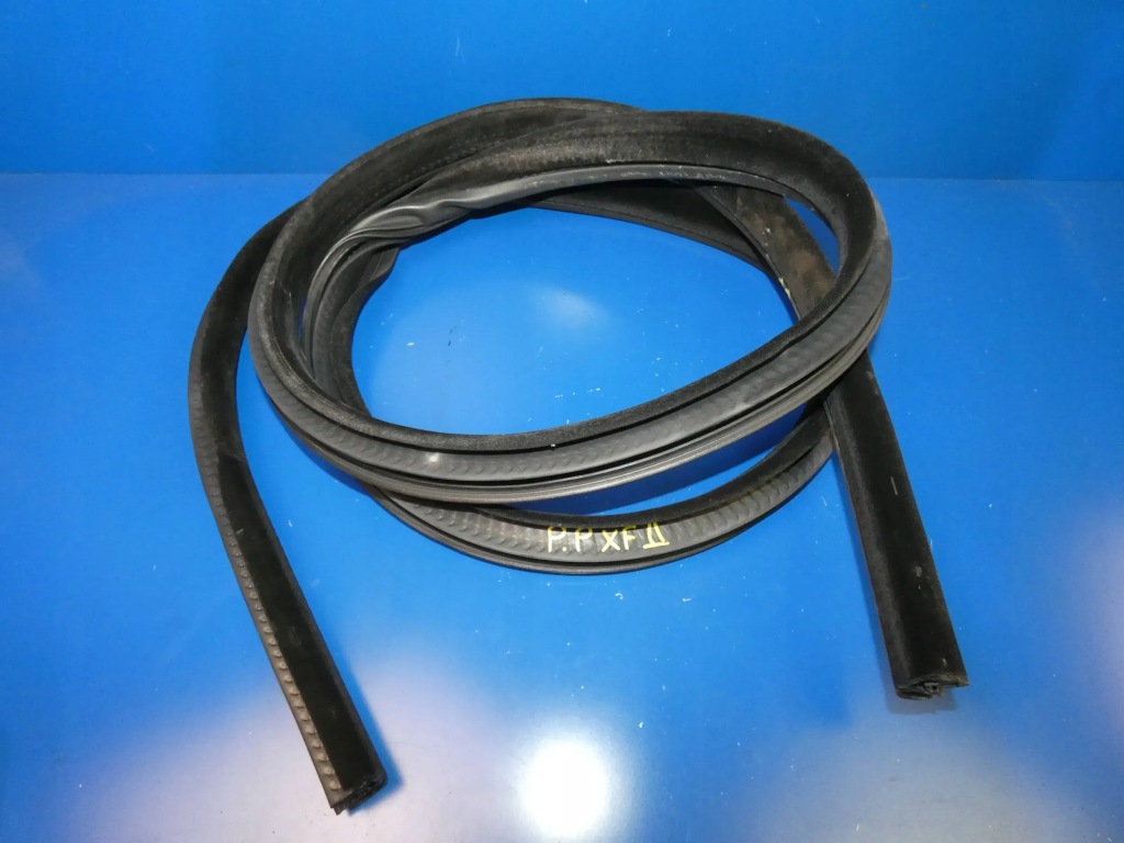 Купити Jaguar xf x260 прокладка кузовна двері правий перед