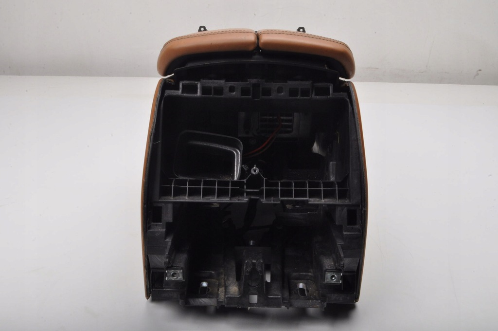 фото №9, Bmw g12 g11 туннель средний подлокотник