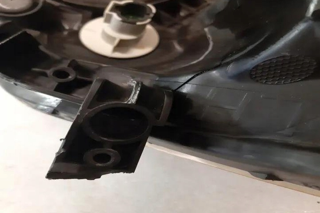 фото №11, Лампа ліва передня toyota auris _e15_ 89903724 0.0l дизель 130kw 2010