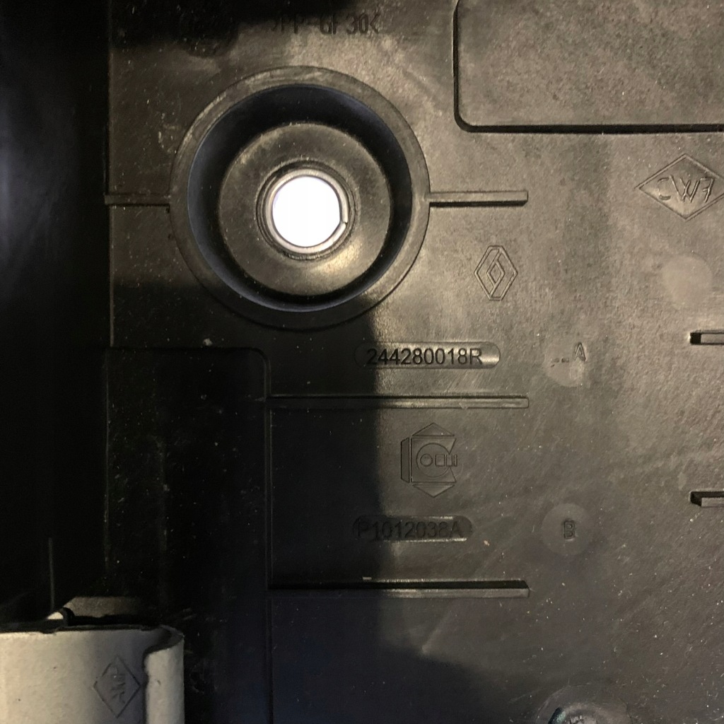 Megane iv 1.5 dci корпус акумулятор 244280018r 165551527r 165553843r Зі Шроту