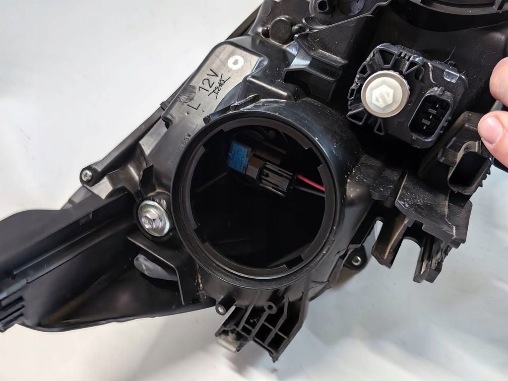 фото №13, Mitsubishi l200 od 19r - лампа левая линза cała polecam