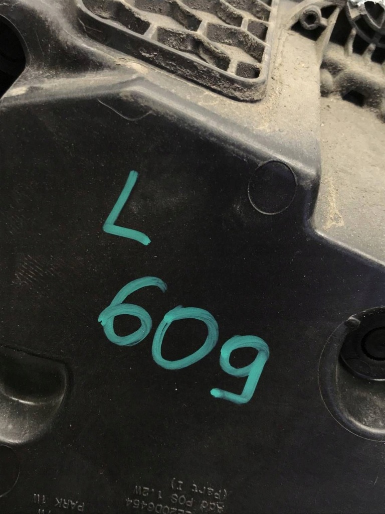 фото №16, Левая лампа фара mercedes eqs v297