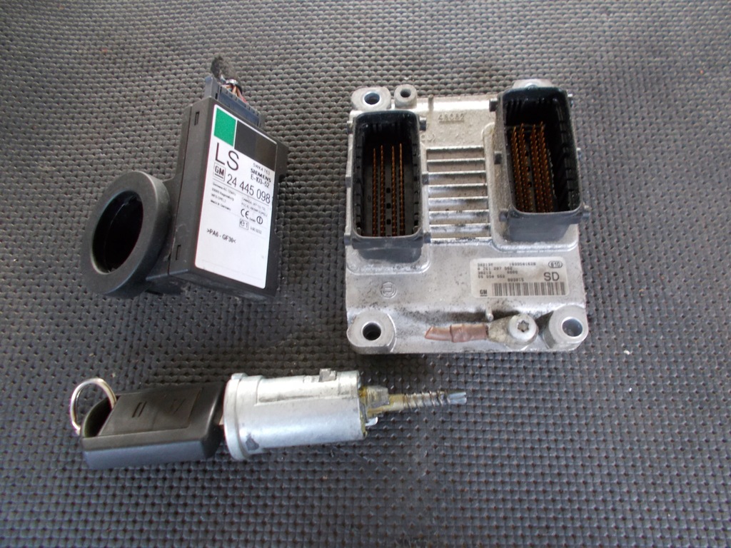 фото №1, Бортовий комп'ютер блок керування двигуна bosch 0261207962