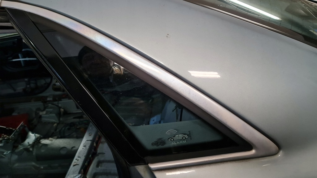 фото №1, Скло трикутник лівий audi a8 d2 lift esg