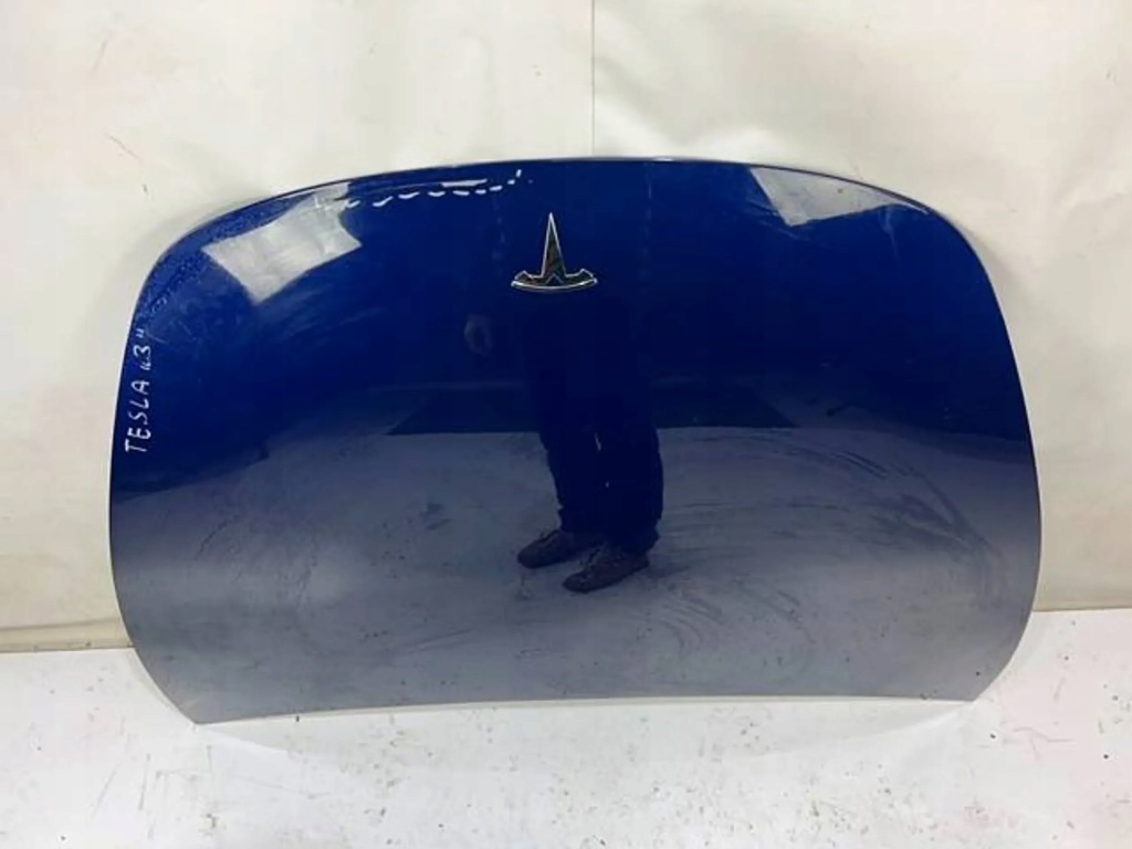 Tesla model 3 капот кришка передня 1081390-e0-c в Україні