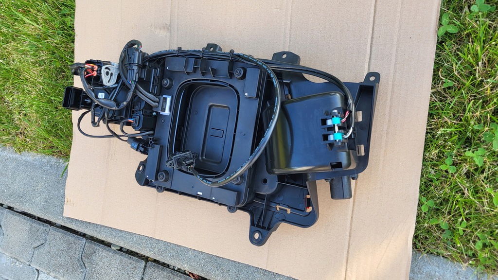 фото №8, Кришка роз'єм заряджання hyundai kona electric ev 18-20 оригінальний номер 86340-k4000 nowa