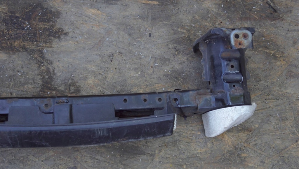 Mazda rx8 балка бампера перед y986 Киев