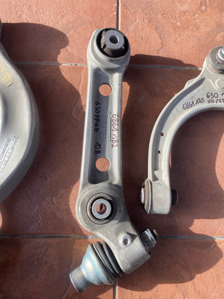 фото №8, Bmw g30 g31 важіль підвіска колеса праве перед важелі поворотний кулак комплект