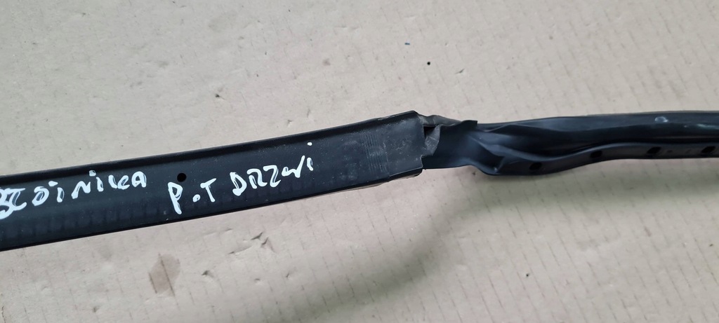 фото №11, Sq8 4m rsq8 q8 прокладка двері гумовий права правий задня 24r 4m8839120b