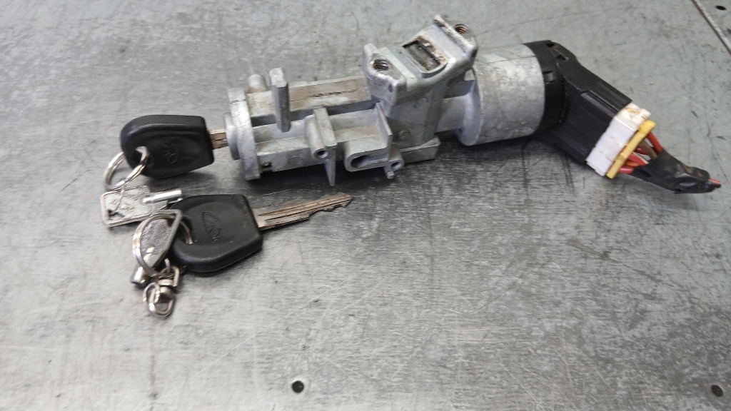 Замок зажигания daewoo lanos t100 1.5b 97-08r Оригинал