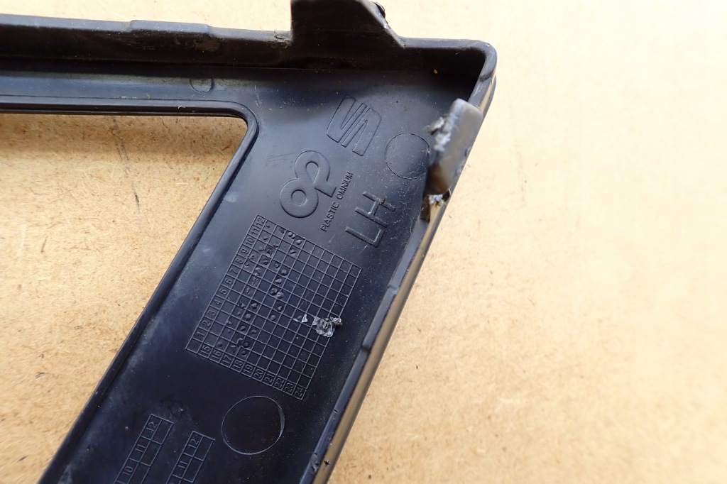 фото №7, Seat ateca 16- решётка бампера передний 575853665c lh оригинальный номер