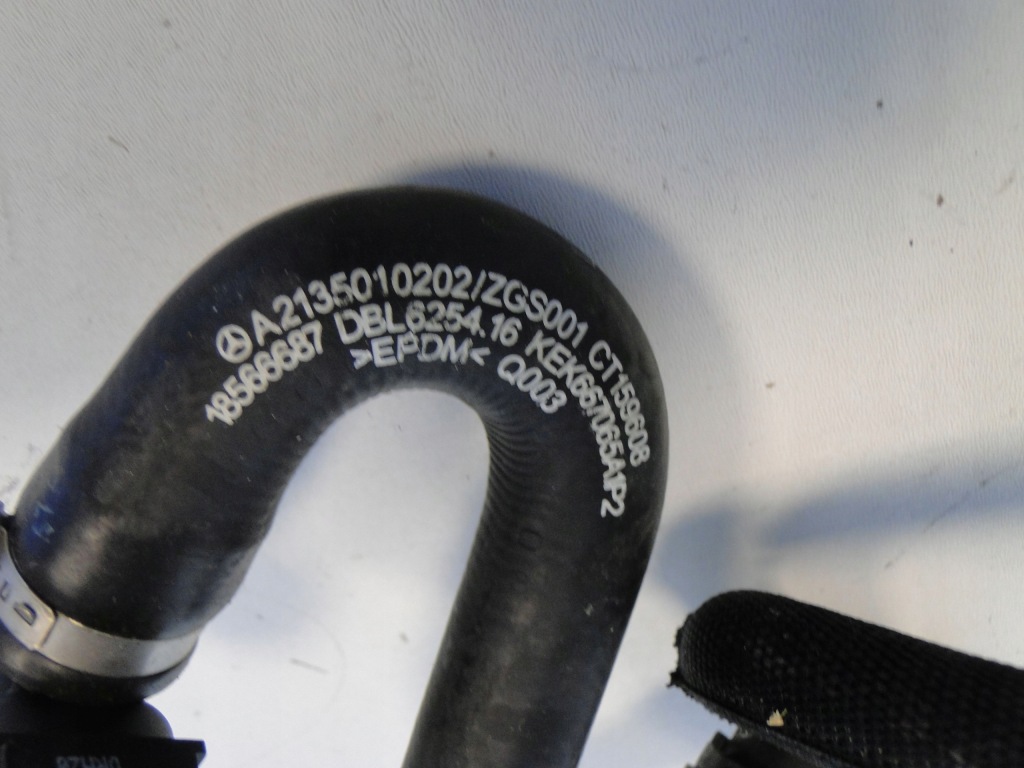 Mercedes e klasa 213 w213 238 труба пабтрубок  воды Оригинал