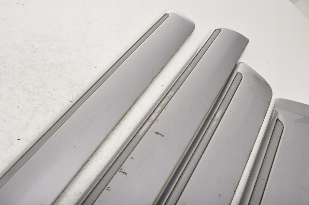 фото №8, Suzuki grand vitara xl-7 накладки дверь комплект 77520-52d00