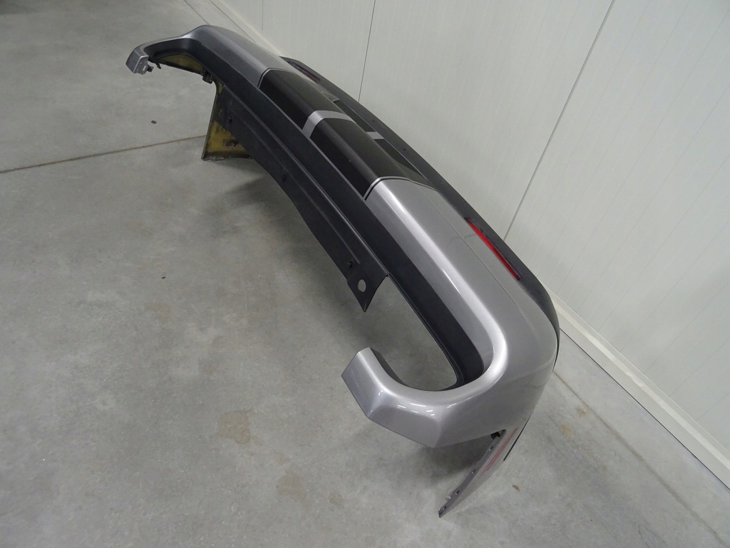 фото №7, 2015-2023 challenger 6.4 srt бампер задняя задний оригинальный pdc диффузор