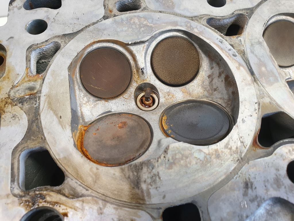 фото №11, Ford mondeo mk3 2.5 v6 головка цилиндров правая