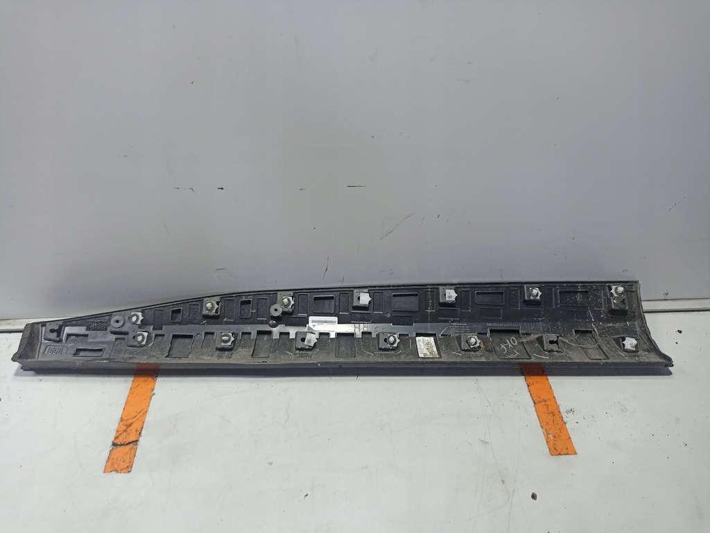 фото №8, Ford mustang mach-e молдинг дверь правая передняя lj8b-r20848-bb