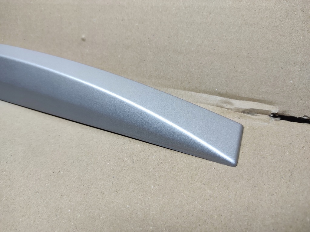 фото №4, Заглушка накладка рейлінг ліва задня renault laguna iii