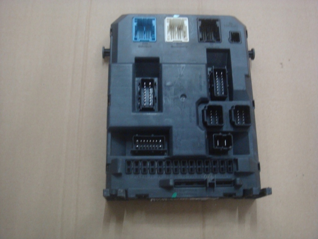 Купити Citroen peugeot модуль bsi 9666952180